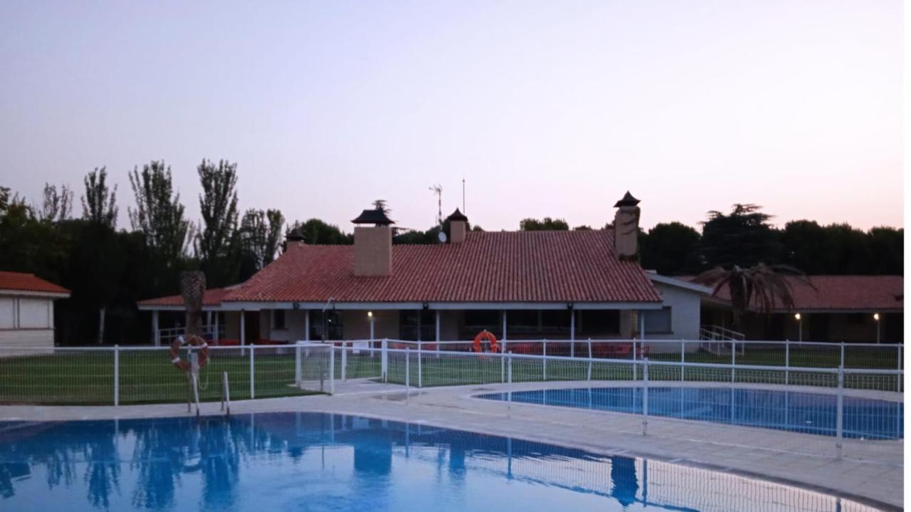 Bungalows Zaragoza Camping Dış mekan fotoğraf